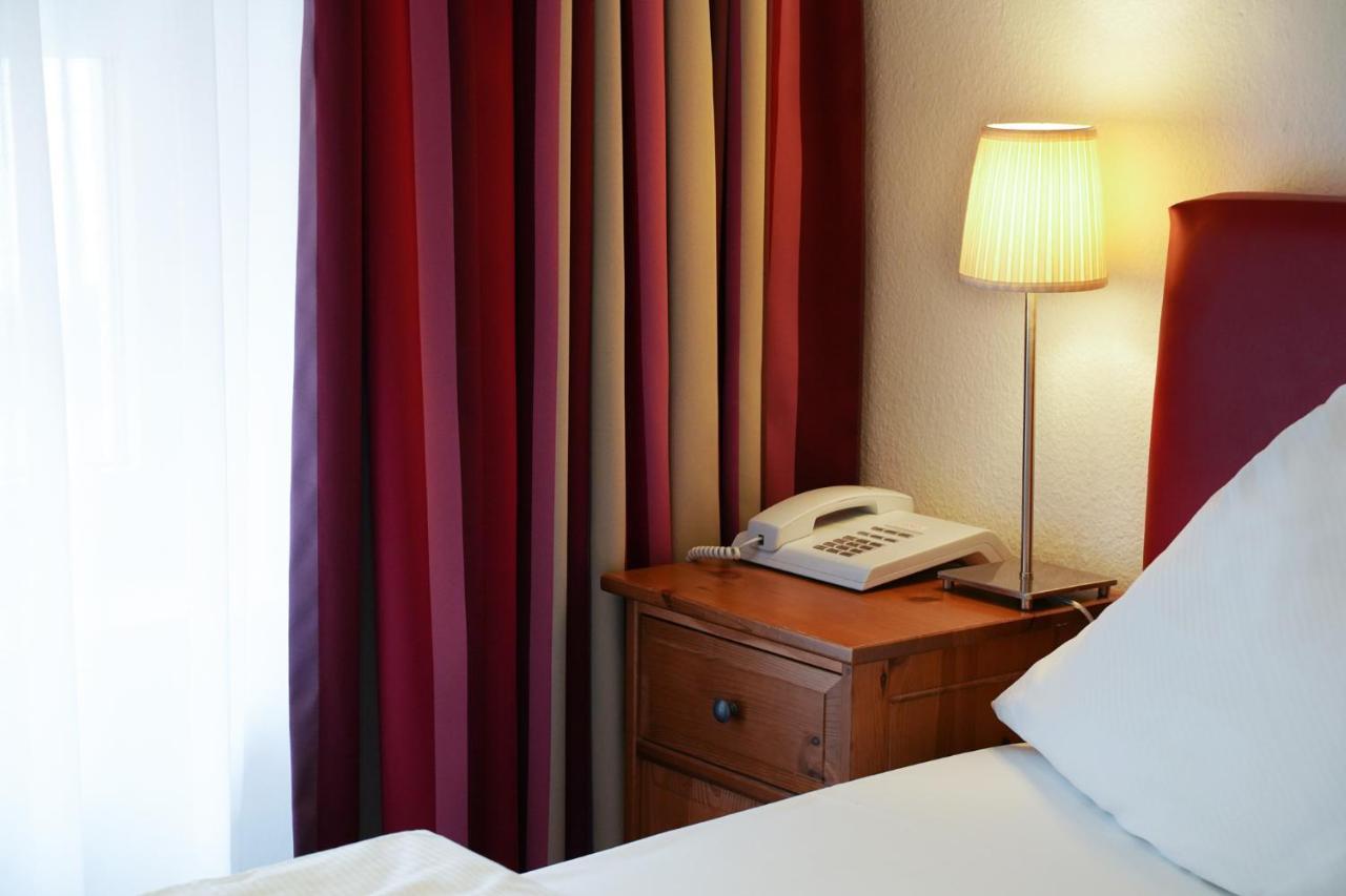 Hotel Im Kupferkessel Кьолн Екстериор снимка